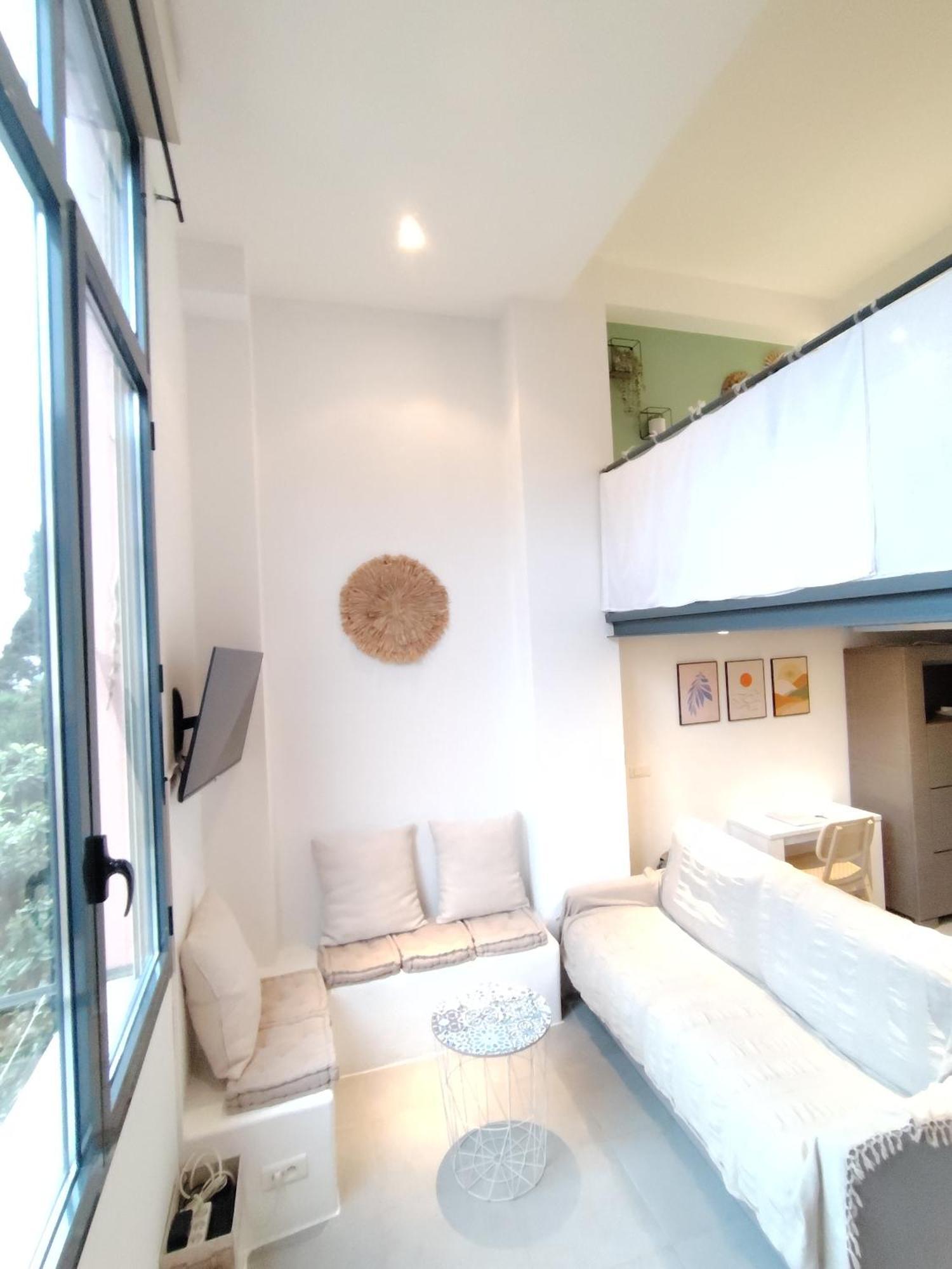 וילפראנש-סור-מר 35M2, Luminous Loft Close To The Beach מראה חיצוני תמונה